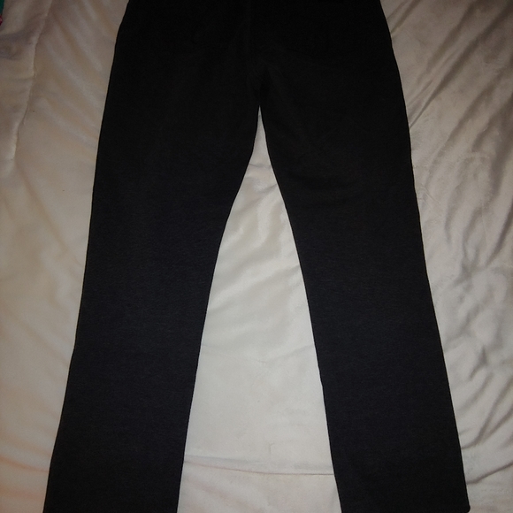 EUC Plus Size Calvin Klein Jeans Gray 5-Pocket Stretch Ponte Jeggings – Size 16 - Picture 6 of 10